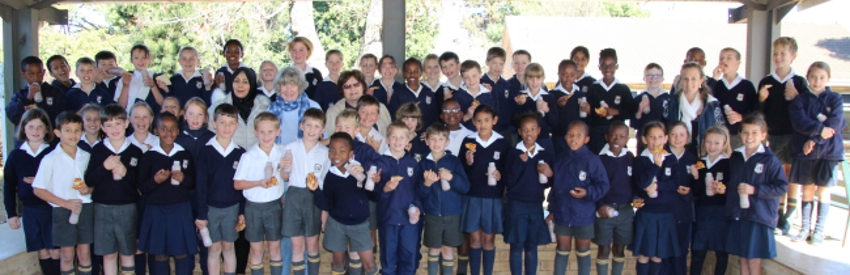 Pupils with pizza 002